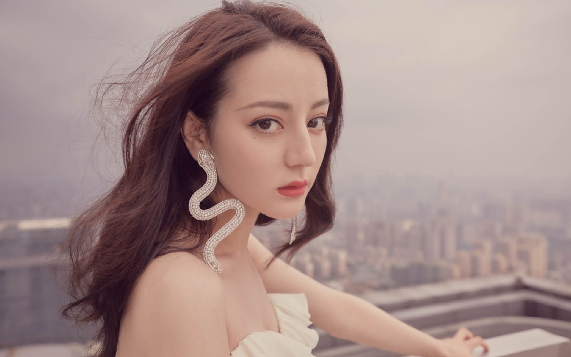 双面防守艺术,巴斯托尼的进攻式防守与几内亚的战术锁链